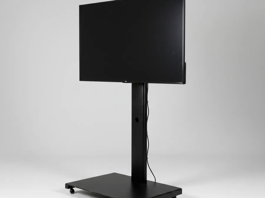 TV LED 43 inch untuk kebutuhan acara