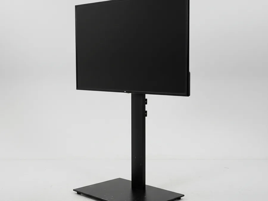 TV LED 50 inch untuk kebutuhan acara